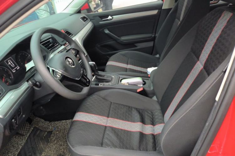 Used Volkswagen Lamando 2019 230TSI DSG Fashion Edition China V Standard Left Front Seat