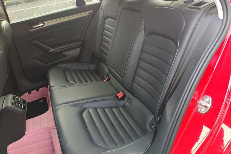 Used Volkswagen Lamando 2019 280TSI DSG Comfort Edition China VI standard Left Rear Seat