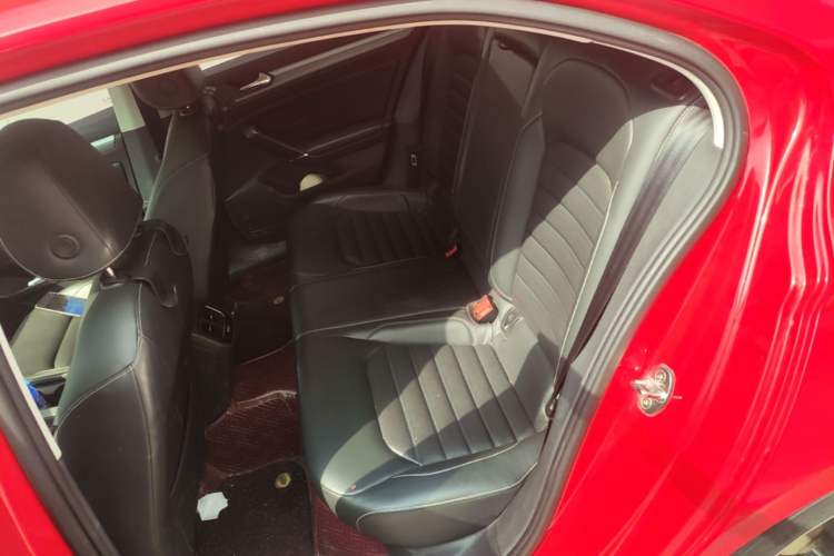Used Volkswagen Lamando 2019 280TSI DSG Comfort Edition China V Standard Left Rear Seat