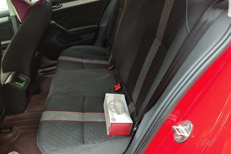 Used Volkswagen Lamando 2019 230TSI DSG Fashion Edition China V Standard Left Rear Seat