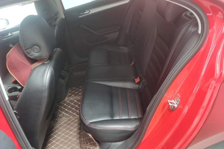 Used Volkswagen Lamando 2019 230TSI DSG Fashion Edition China V Standard Left Rear Seat