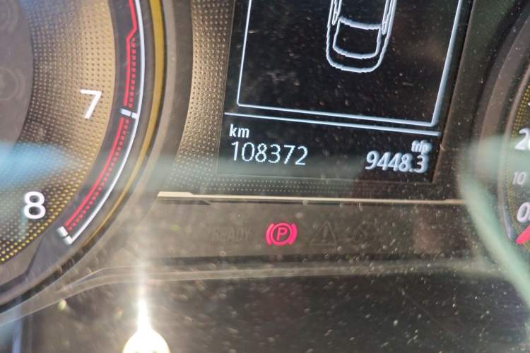 Used Volkswagen Lamando 2019 280TSI DSG Comfort Edition China VI standard Odometer Close Up