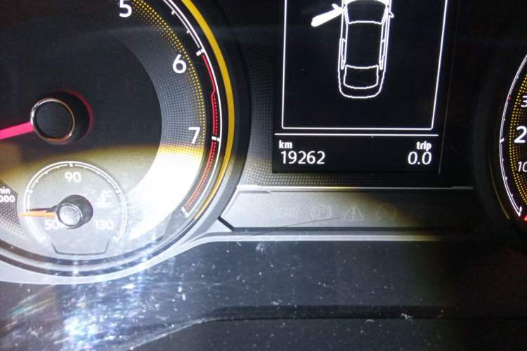 Used Volkswagen Lamando 2019 230TSI DSG Fashion Edition China V Standard Odometer Close Up