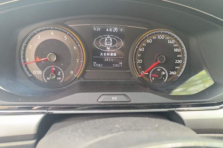 Used Volkswagen Lamando 2019 280TSI DSG Comfort Edition China VI standard Odometer Close Up
