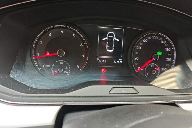 Used Volkswagen Lamando 2019 230TSI DSG Fashion Edition China V Standard Odometer Close Up
