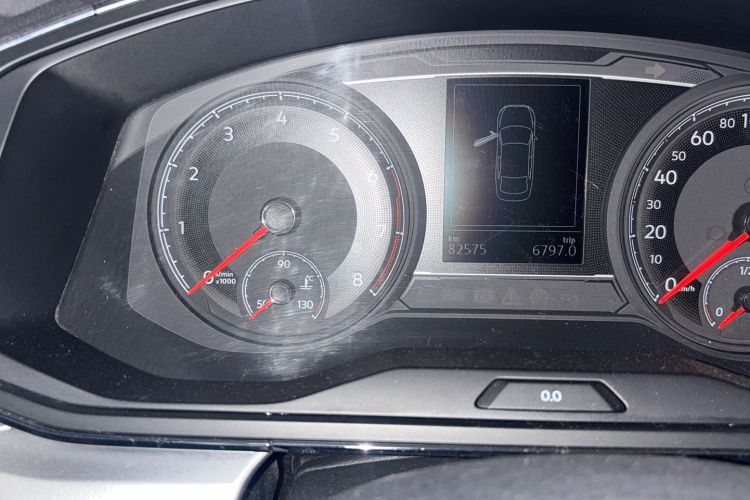 Used Volkswagen Lamando 2019 230TSI DSG Fashion Edition China V Standard Odometer Close Up