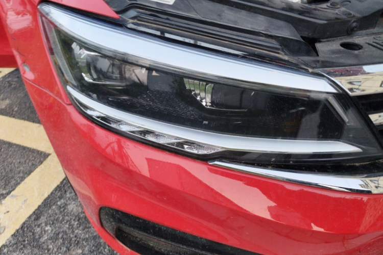 Used Volkswagen Lamando 2019 280TSI DSG Comfort Edition China V Standard Right Front Headlight