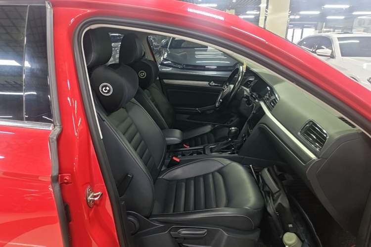 Used Volkswagen Lamando 2019 280TSI DSG Comfort Edition China VI standard Right Front Seat