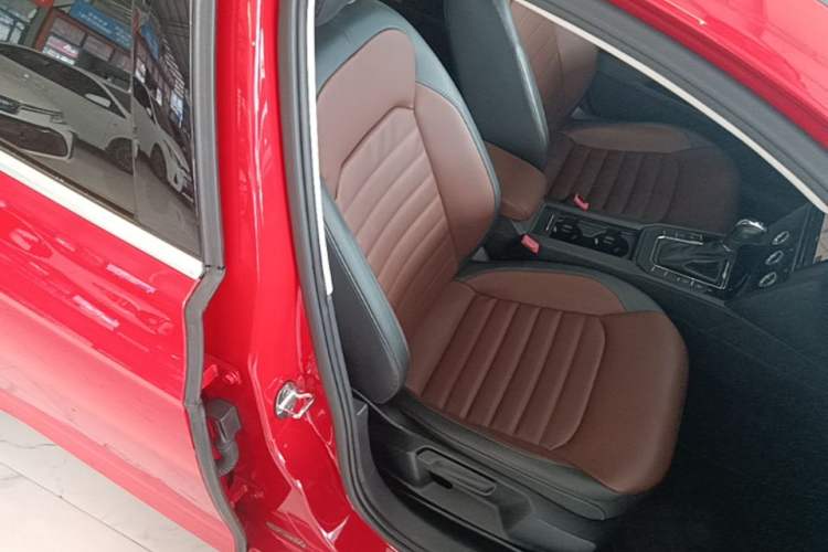 Used Volkswagen Lamando 2019 280TSI DSG Comfort Edition China V Standard Right Front Seat