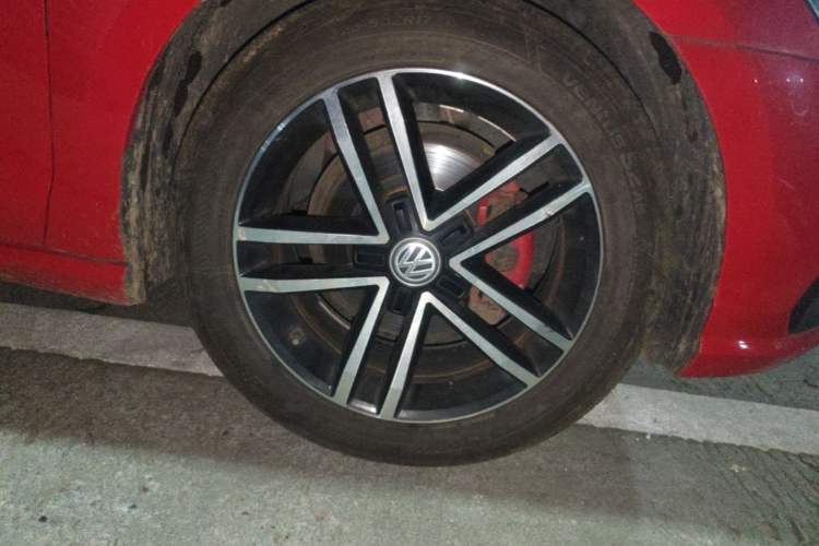 Used Volkswagen Lamando 2019 280TSI DSG Comfort Edition China V Standard Right Front Wheel Hub