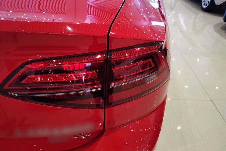 Used Volkswagen Lamando 2019 280TSI DSG Comfort Edition China VI standard Right Rear Taillight