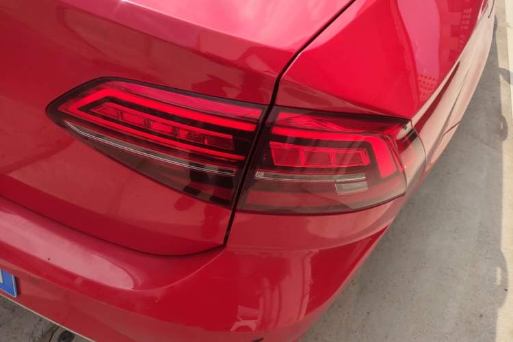 Used Volkswagen Lamando 2019 280TSI DSG Comfort Edition China V Standard Right Rear Taillight