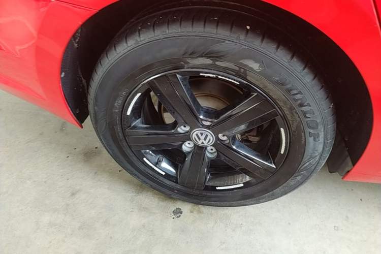 Used Volkswagen Lamando 2019 230TSI DSG Fashion Edition China V Standard Right Rear Wheel Hub