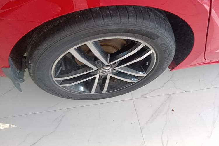 Used Volkswagen Lamando 2019 280TSI DSG Comfort Edition China V Standard Right Rear Wheel Hub