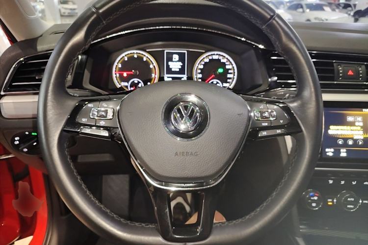 Used Volkswagen Lamando 2019 280TSI DSG Comfort Edition China VI standard Steering Wheel
