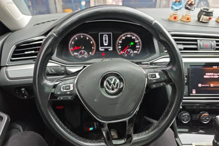 Used Volkswagen Lamando 2019 280TSI DSG Comfort Edition China VI standard Steering Wheel