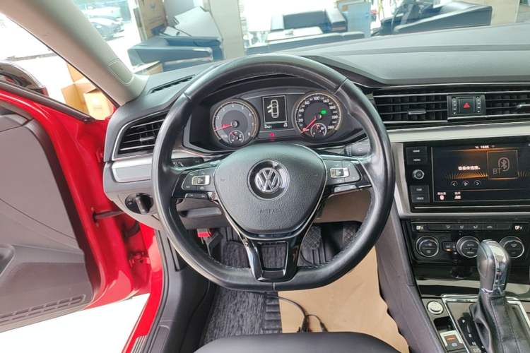 Used Volkswagen Lamando 2019 280TSI DSG Comfort Edition China VI standard Steering Wheel
