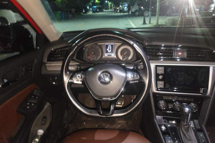 Used Volkswagen Lamando 2019 280TSI DSG Comfort Edition China V Standard Steering Wheel