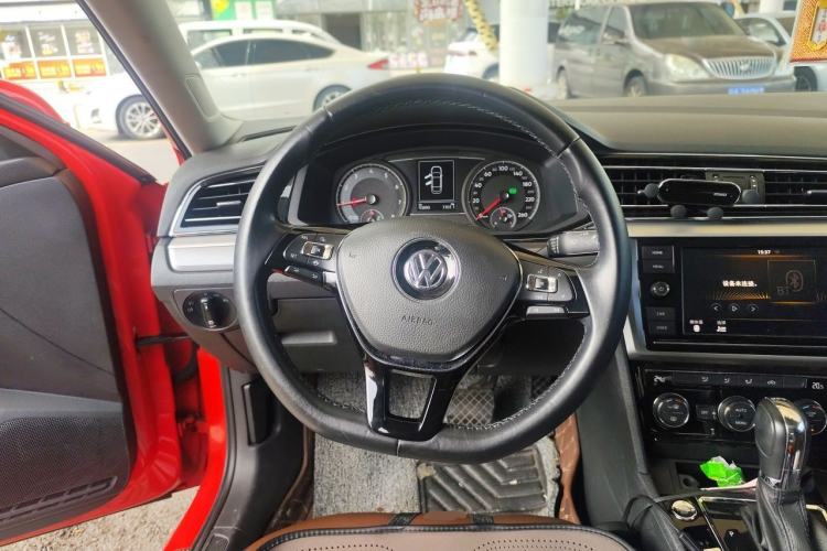 Used Volkswagen Lamando 2019 280TSI DSG Comfort Edition China V Standard Steering Wheel