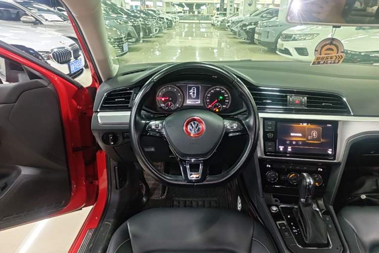 Used Volkswagen Lamando 2019 280TSI DSG Comfort Edition China VI standard Steering Wheel