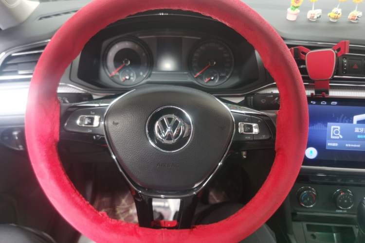 Used Volkswagen Lamando 2019 230TSI DSG Fashion Edition China V Standard Steering Wheel