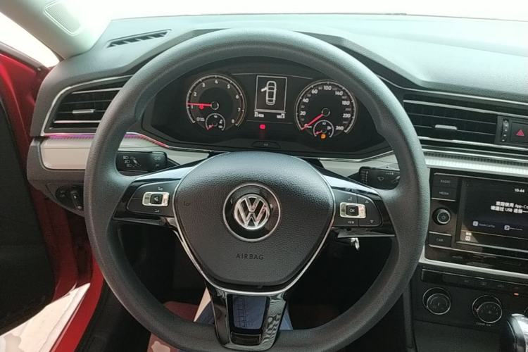 Used Volkswagen Lamando 2019 230TSI DSG Fashion Edition China V Standard Steering Wheel
