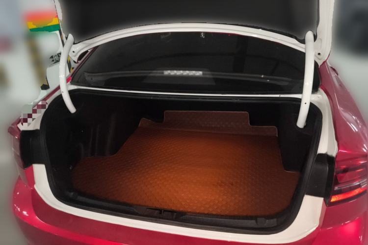 Used Volkswagen Lamando 2019 280TSI DSG Comfort Edition China VI standard Trunk