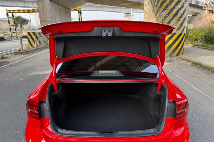 Used Volkswagen Lamando 2019 230TSI DSG Fashion Edition China V Standard Trunk