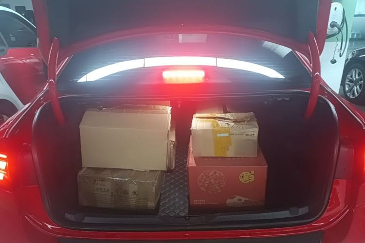 Used Volkswagen Lamando 2019 230TSI DSG Fashion Edition China VI Trunk