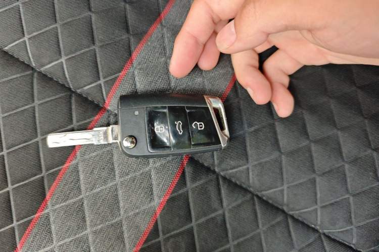 Used Volkswagen Lamando 2019 230TSI DSG Fashion Edition China V Standard Vehicle Key