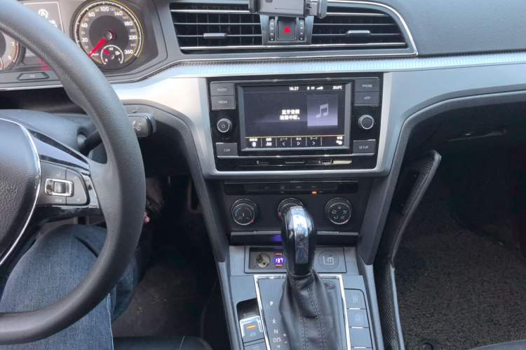 Used Volkswagen Lamando 2019 230TSI DSG Fashion Edition China V Standard Audio And AC Panel