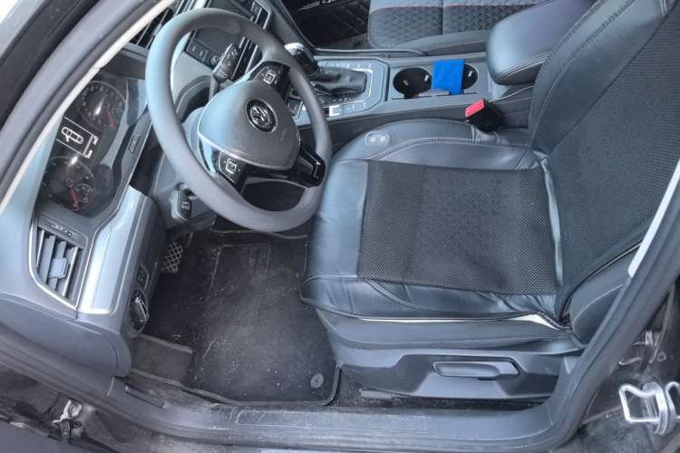 Used Volkswagen Lamando 2019 230TSI DSG Fashion Edition China V Standard Left Front Seat