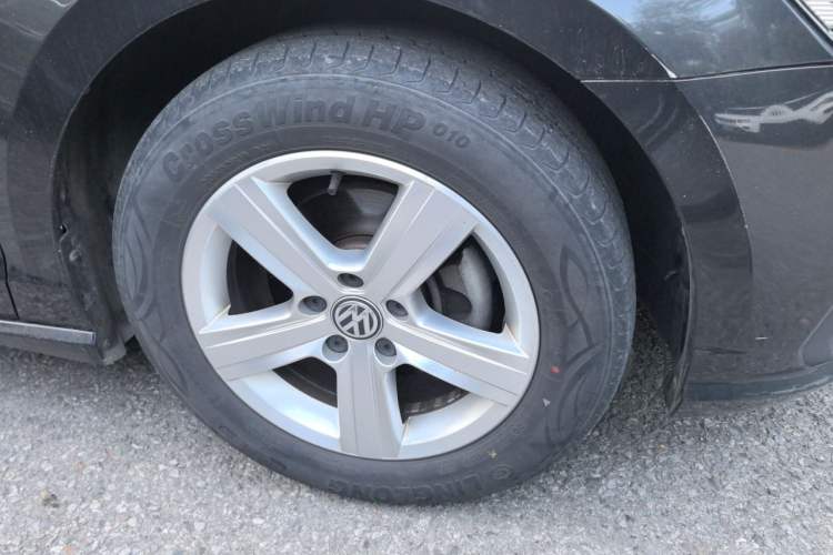 Used Volkswagen Lamando 2019 230TSI DSG Fashion Edition China V Standard Right Front Wheel Hub