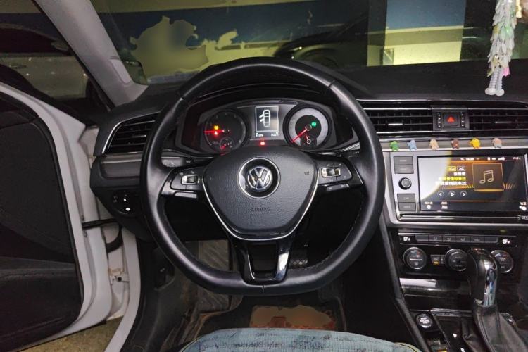 Used Volkswagen Lamando 2019 280TSI DSG Comfort Edition China VI standard Steering Wheel