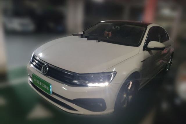 Ojetý Volkswagen Lamando 2019 230TSI DSG Fashion Edition China VI