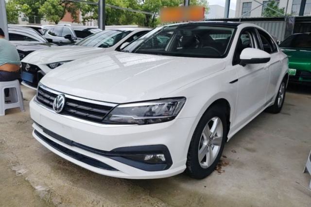 Ojetý Volkswagen Lamando 2019 230TSI DSG Fashion Edition China V Standard