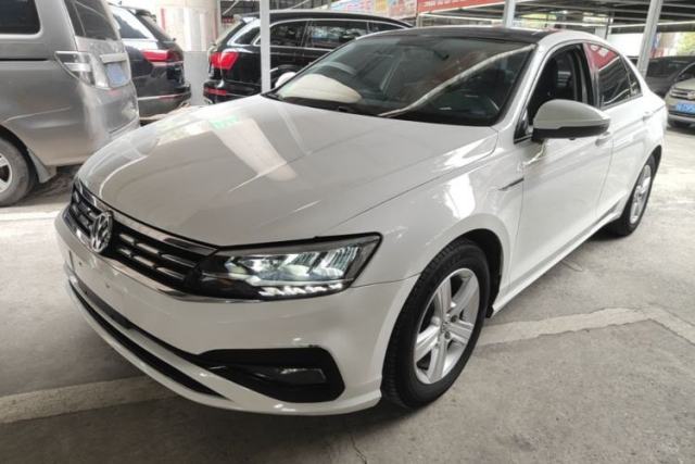 Ojetý Volkswagen Lamando 2019 230TSI DSG Fashion Edition China V Standard