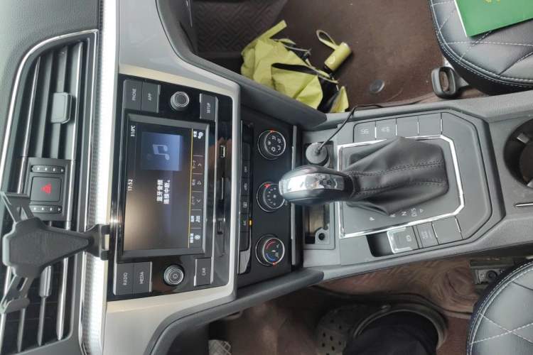Used Volkswagen Lamando 2019 230TSI DSG Vision Edition China VI Standard Audio And AC Panel