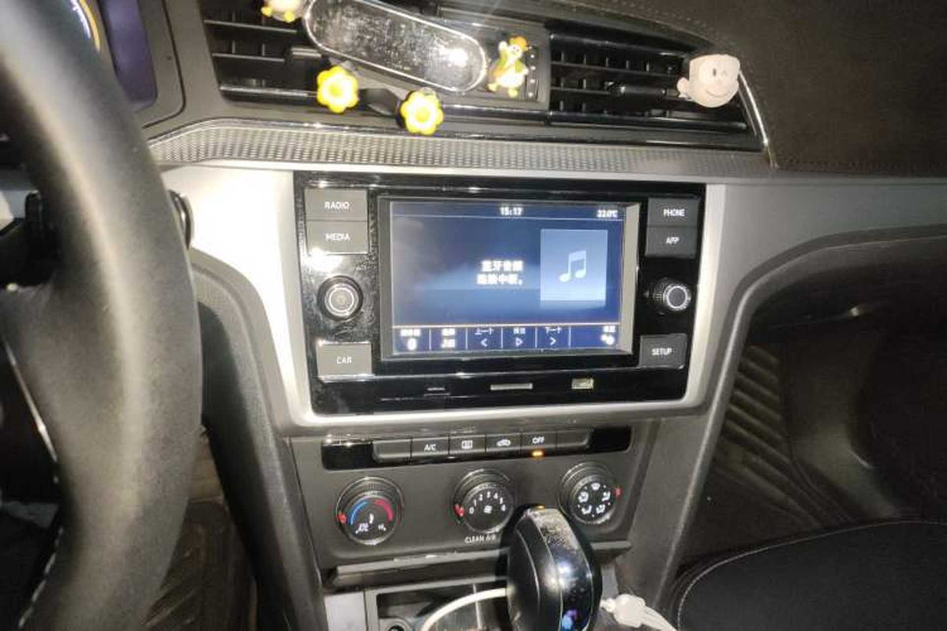 Used Volkswagen Lamando 2019 230TSI DSG Fashion Edition China V Standard Audio And AC Panel