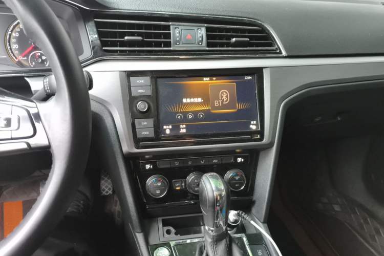 Used Volkswagen Lamando 2019 280TSI DSG Comfort Edition China VI standard Audio And AC Panel