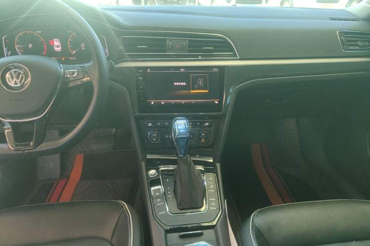 Used Volkswagen Lamando 2019 280TSI DSG Luxury Edition China VI Standard Audio And AC Panel