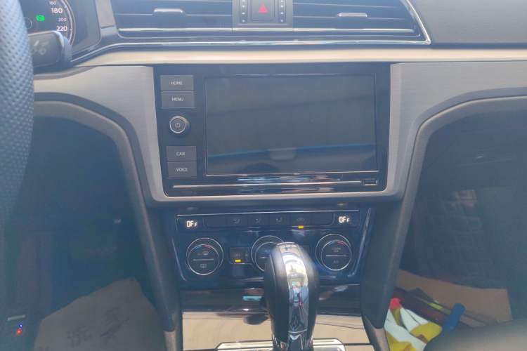 Used Volkswagen Lamando 2019 280TSI DSG Comfort Edition China VI standard Audio And AC Panel