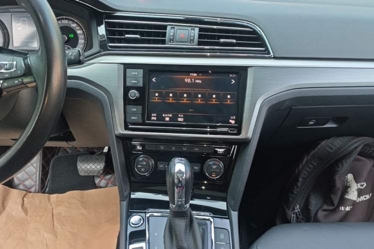 Used Volkswagen Lamando 2019 280TSI DSG Comfort Edition China VI standard Audio And AC Panel