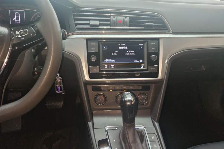 Used Volkswagen Lamando 2019 230TSI DSG Fashion Edition China VI Audio And AC Panel