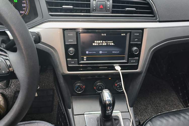 Used Volkswagen Lamando 2019 230TSI DSG Fashion Edition China VI Audio And AC Panel