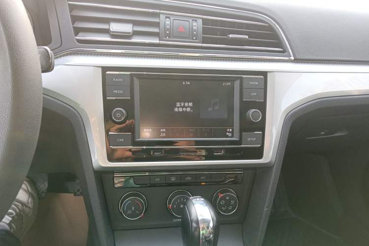 Used Volkswagen Lamando 2019 230TSI DSG Fashion Edition China VI Audio And AC Panel