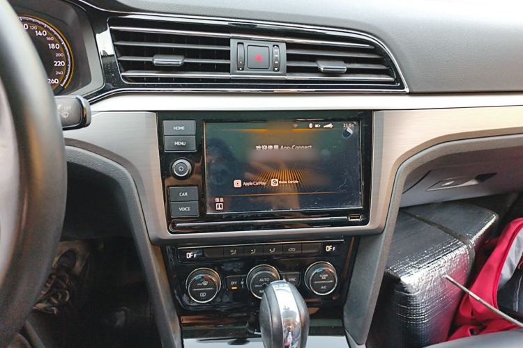 Used Volkswagen Lamando 2019 280TSI DSG Comfort Edition China V Standard Audio And AC Panel