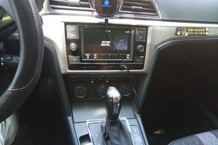 Used Volkswagen Lamando 2019 230TSI DSG Fashion Edition China VI Audio And AC Panel