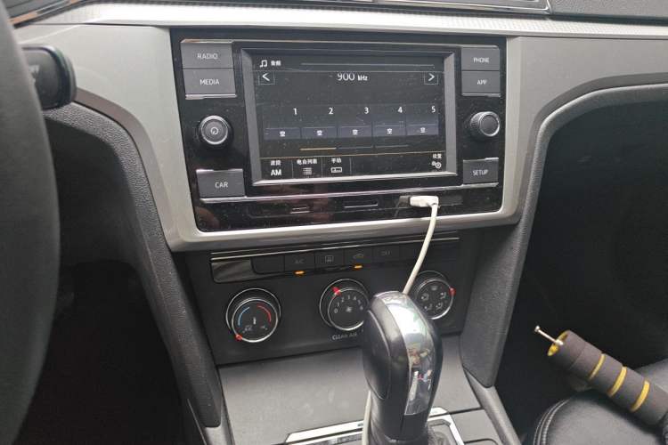 Used Volkswagen Lamando 2019 230TSI DSG Fashion Edition China V Standard Audio And AC Panel