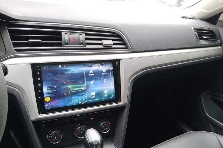 Used Volkswagen Lamando 2019 230TSI DSG Fashion Edition China V Standard Audio And AC Panel